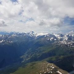 Verortung via Georeferenzierung der Kamera: Aufgenommen in der Nähe von Gemeinde Großkirchheim, 9843, Österreich in 3300 Meter